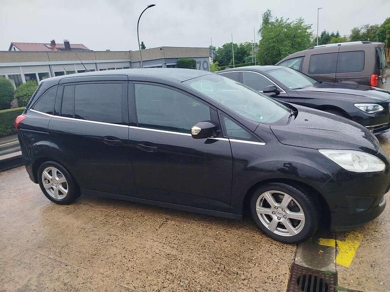 Gebraucht Ford Grand C-Max Trend 125 PS (91 kW) 2011 Schwarz Van / Kleinbus