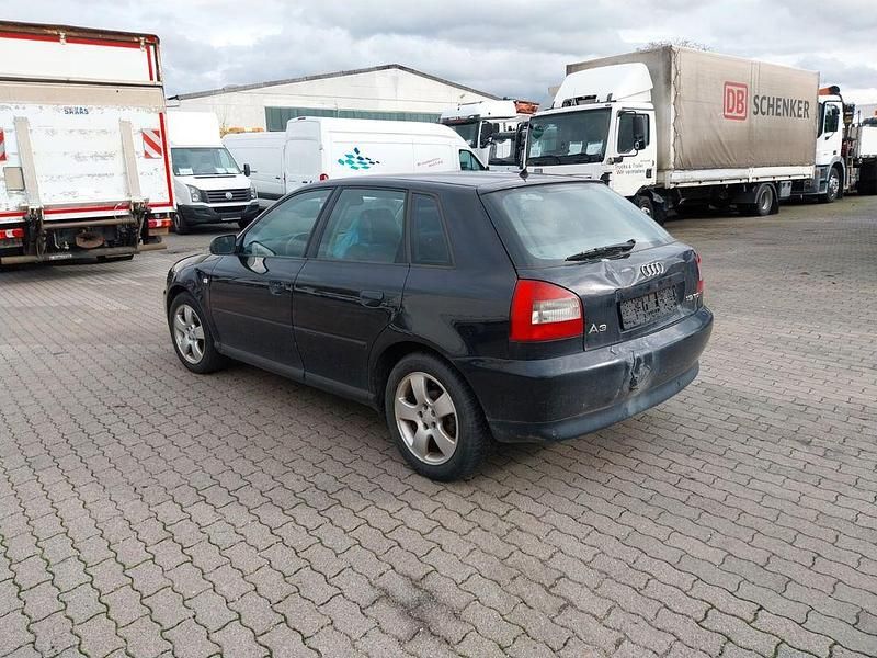 Gebraucht Audi A3 131 PS (96 kW) 2003 Schwarz Limousine