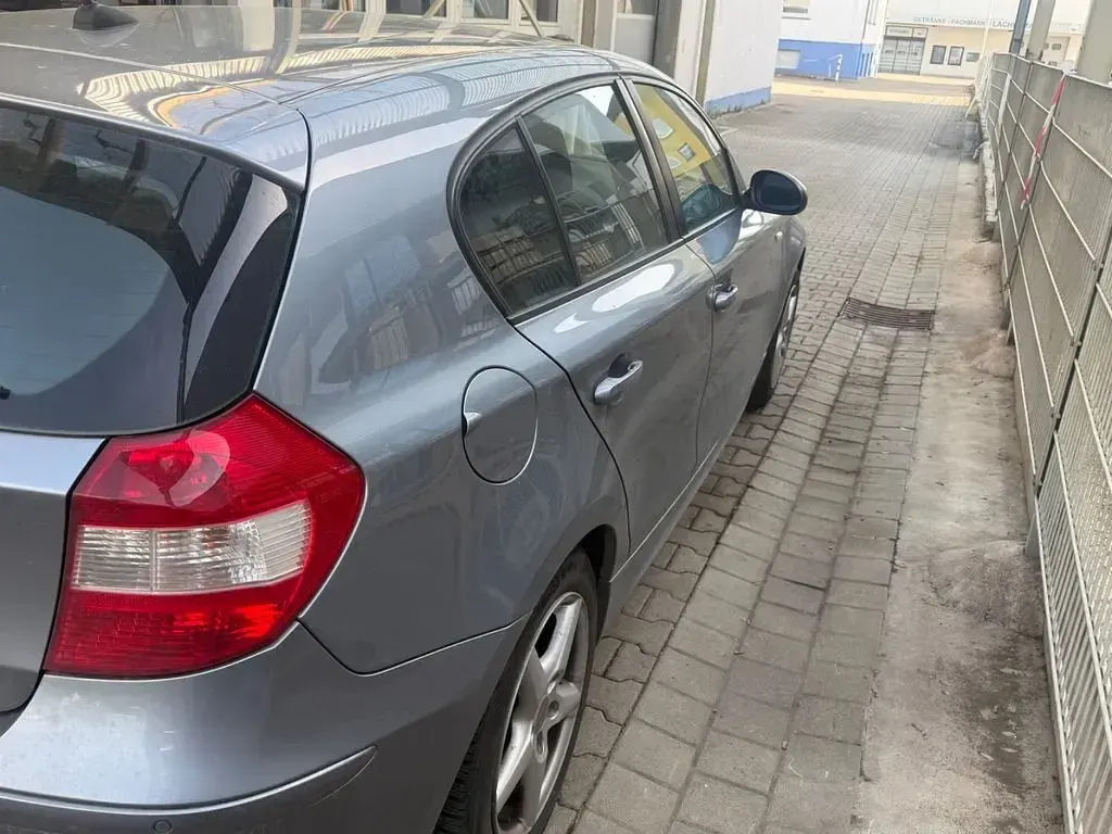 Brugt BMW 120 150 HK (110 kW) 2005 Grå Hatchback