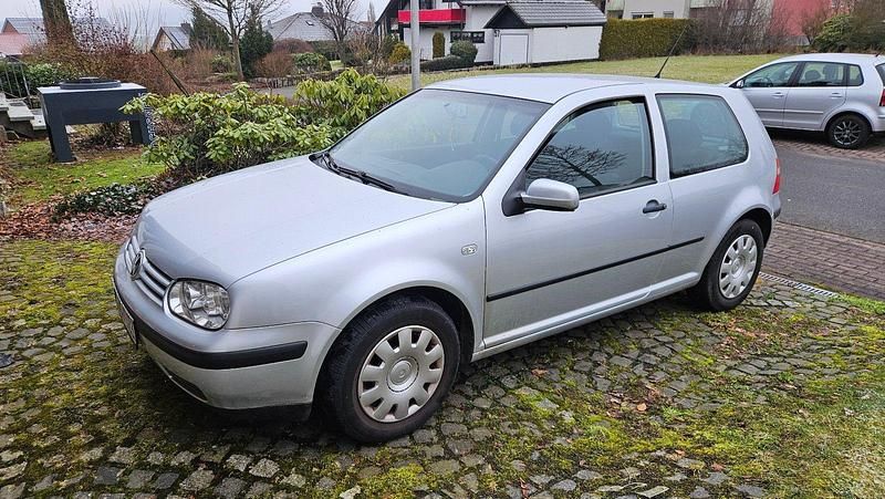 Gebraucht VW Golf IV 75 PS (55 kW) 2003 Silber Limousine