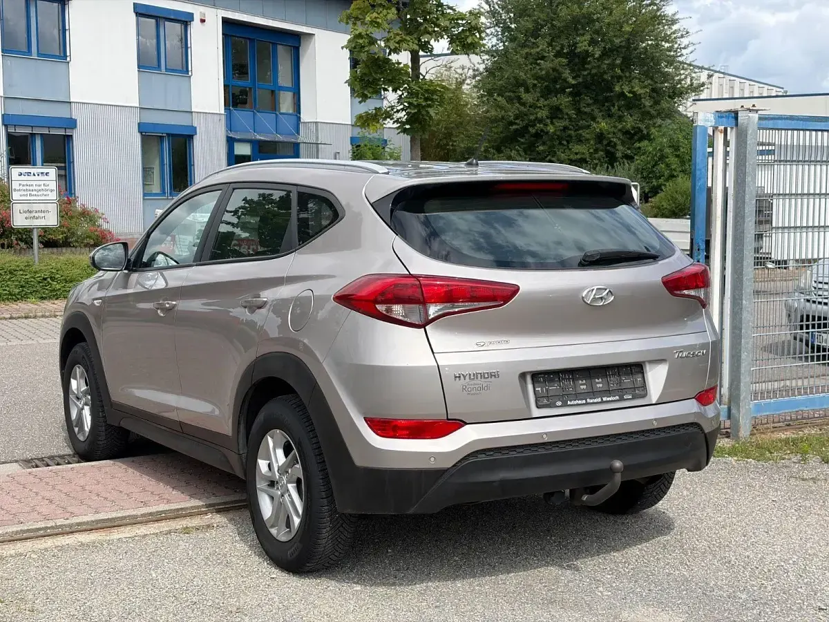 Gebraucht Hyundai Tucson Advantage 132 PS (97 kW) 2016 Braun SUV