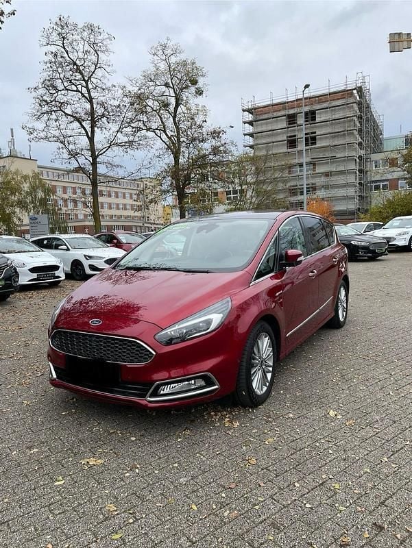 Rot Gebraucht 2017 Ford S-MAX Vignale Van / Kleinbus | 26.500 € - Bild 1/1