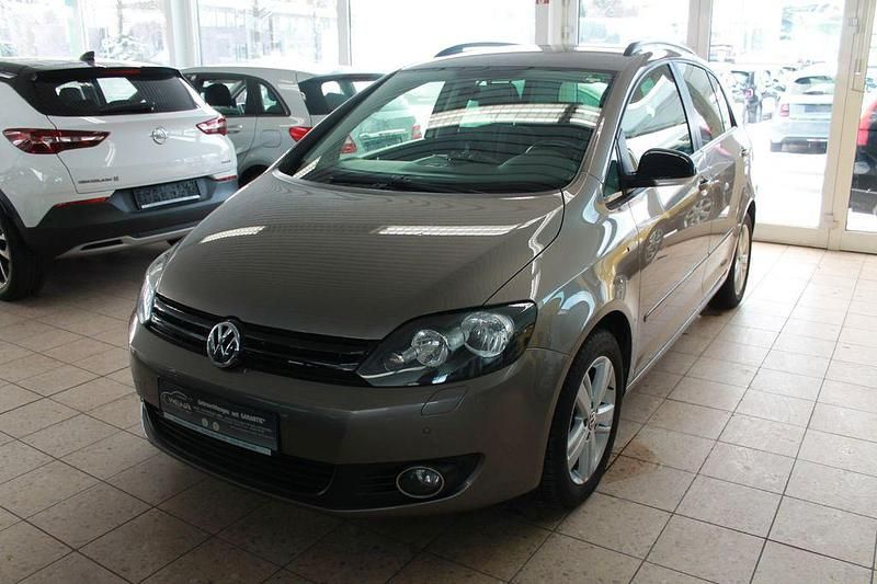 Gebraucht VW Golf Plus Cross 105 PS (77 kW) 2013 Braun Van / Kleinbus