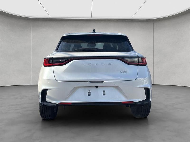 Neu Lexus LBX 136 PS (100 kW) 2026 Titaniumweiß SUV