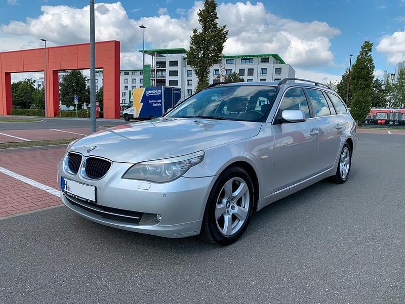 Silber Gebraucht 2008 BMW 520 Kombi | 4.000 € (Fairer Preis) - Bild 1/4