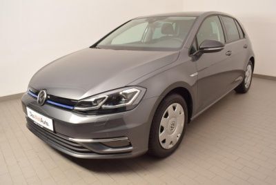 Grau metallic Gebraucht 2020 VW Golf VII IQ Drive Limousine | 32.441 € - Bild 1/4