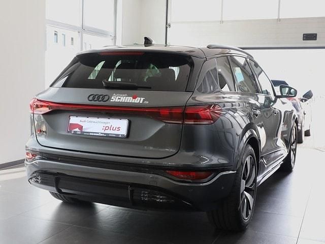 Gebraucht Audi Q6 e-tron S-Line 284 kW (387 PS) 2024 Daytonagrau perleffekt SUV