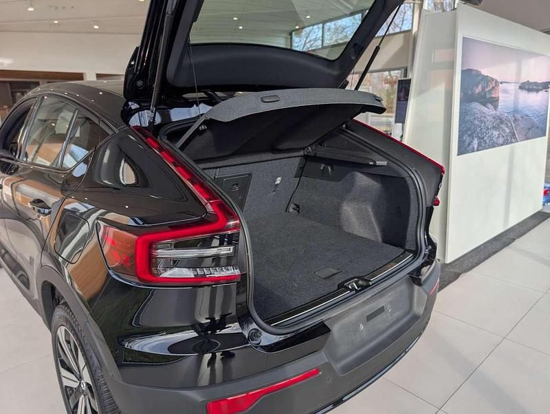 Gebraucht Volvo C40 Core 169 kW (231 PS) 2022 Black solid (stone) SUV