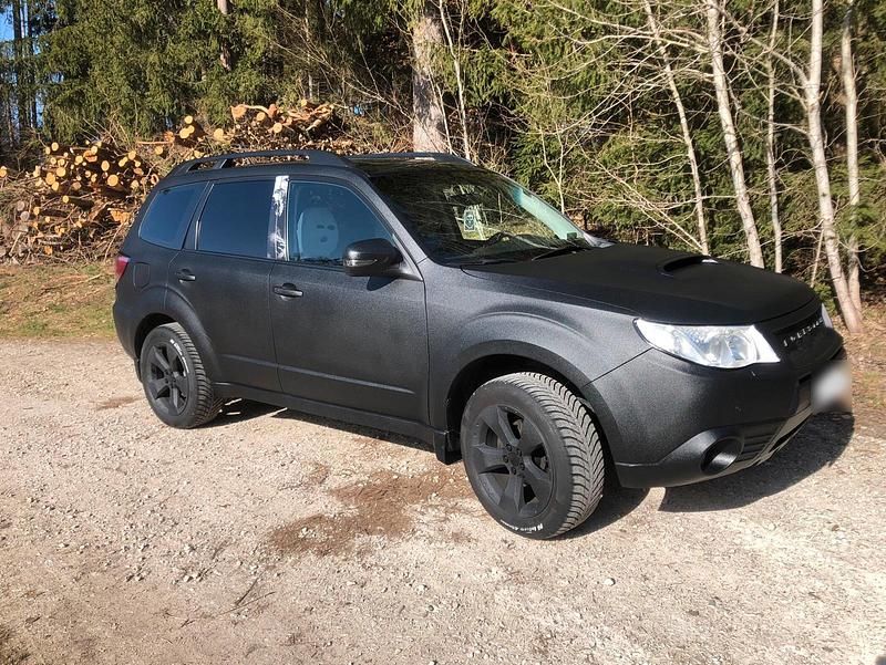 Gebraucht Subaru Forester 147 PS (108 kW) 2011 Schwarz SUV