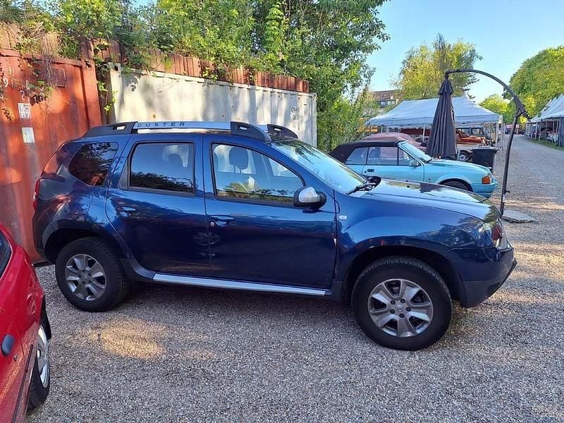 Second-hand Dacia Duster 114 CP (83 kW) 2018 Albastru SUV