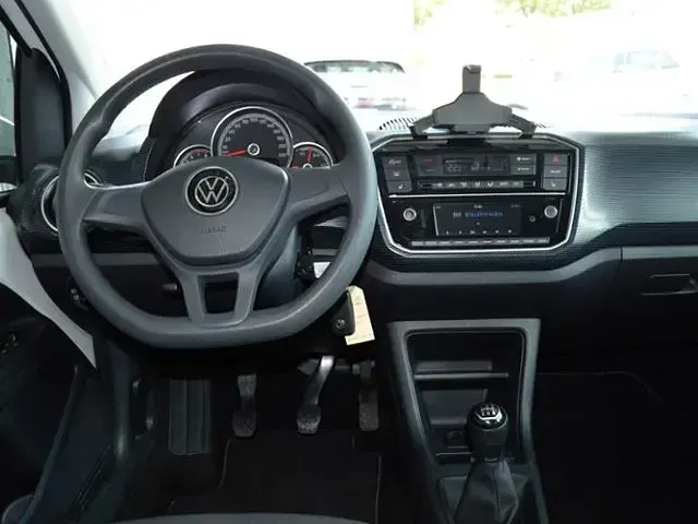 Gebraucht VW up! Move 65 PS (47 kW) 2022 Pure white Kleinwagen