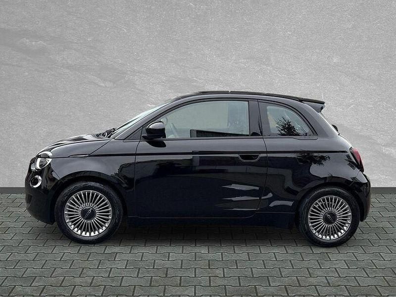 Gebraucht Fiat 500e Icon 69 kW (95 PS) 2023 Onyx schwarz Kleinwagen