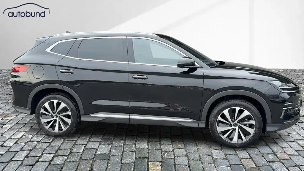 Neu BYD Seal U Design 324 PS (238 kW) 2026 Schwarz SUV