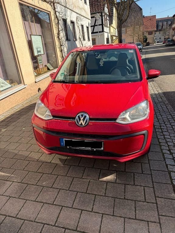 Rot Gebraucht 2017 VW up! move up! Kleinwagen | 7.600 € (Fairer Preis) - Bild 1/4