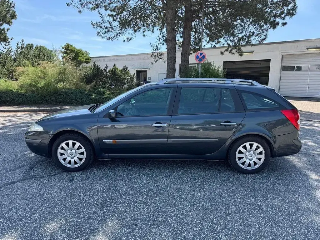 Gebraucht Renault Laguna II Privilege 140 PS (102 kW) 2002 Schwarz Limousine