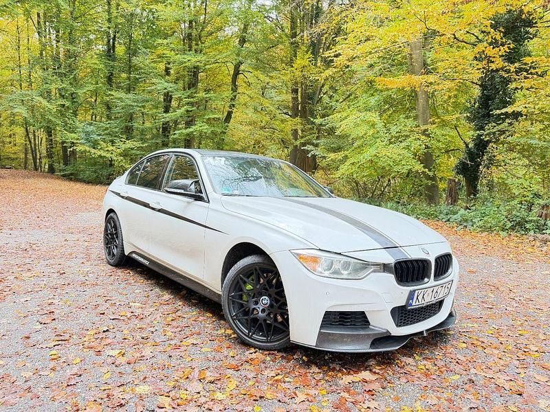 Weiß Gebraucht 2013 BMW ActiveHybrid 3 Performance Limousine | 20.000 € - Bild 1/4