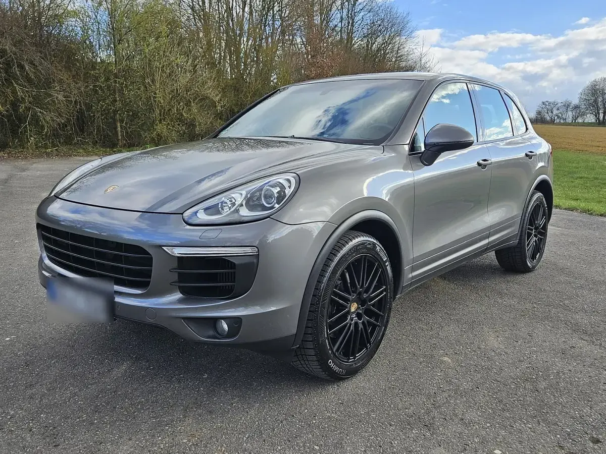 Gebraucht Porsche Cayenne 262 PS (192 kW) 2015 Grau SUV