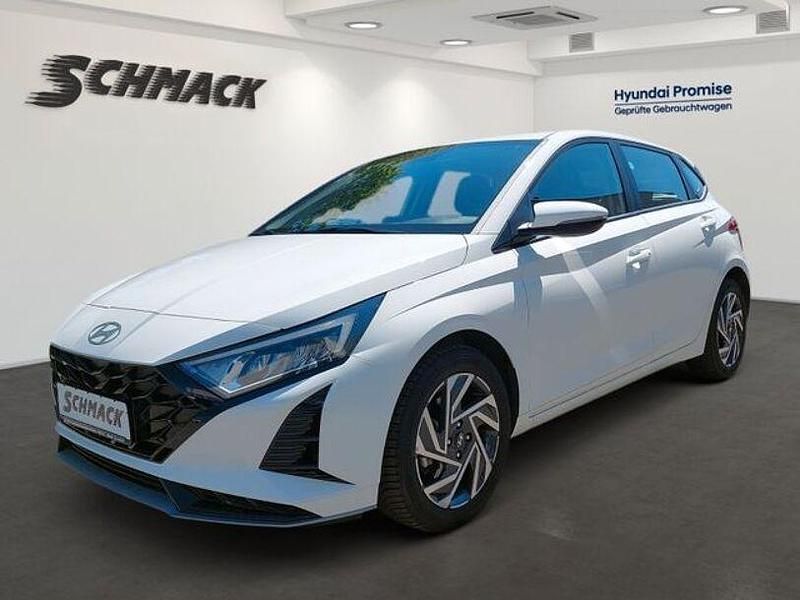 Andere Gebraucht 2024 Hyundai i20 Trend Limousine | 18.990 € (Fairer Preis) - Bild 1/4
