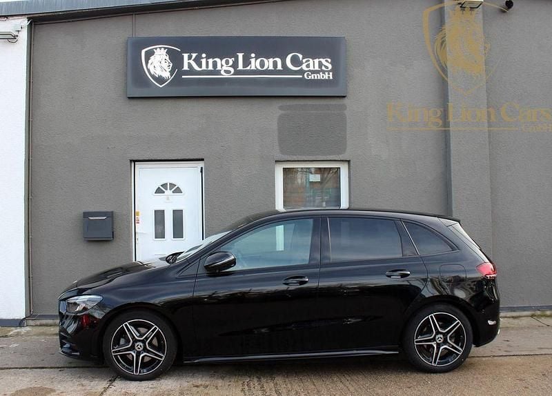 Gebraucht Mercedes B220 AMG 190 PS (139 kW) 2022 Schwarz Van / Kleinbus