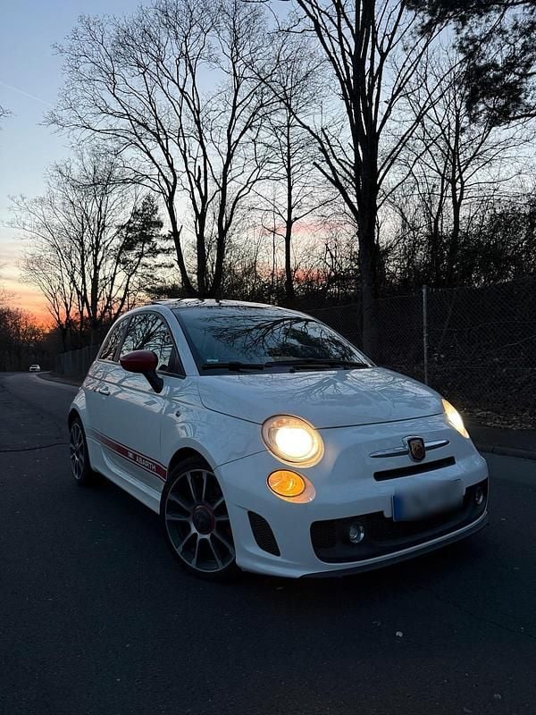 Gebraucht Abarth 500 135 PS (99 kW) 2010 Weiß Kleinwagen