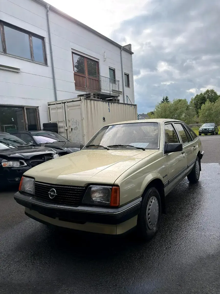 Gebraucht Opel Ascona S 90 PS (66 kW) 1983 Grün Coupé