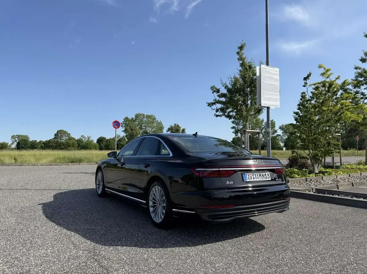 Gebraucht Audi A8 286 PS (210 kW) 2023 Schwarz Limousine