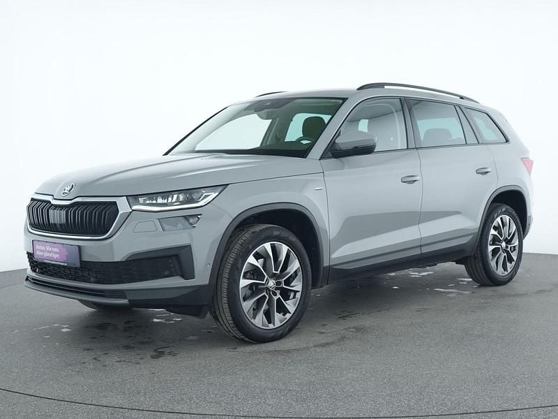 Steel grau Gebraucht 2021 Skoda Kodiaq Clever SUV | 26.923 € (Fairer Preis) - Bild 1/4