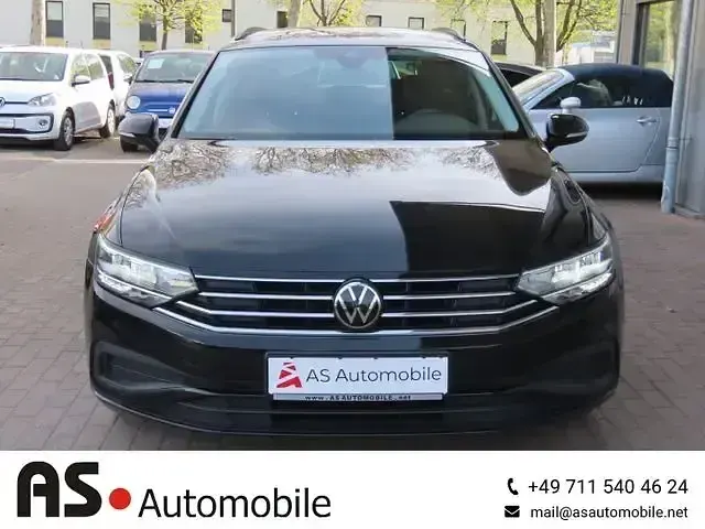 Gebraucht VW Passat Basis 122 PS (89 kW) 2022 Deep black Kombi
