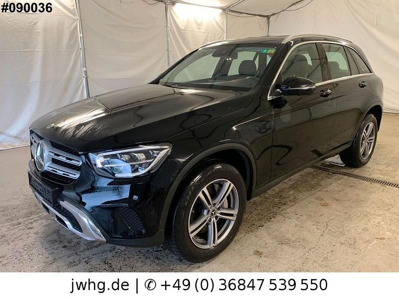 Schwarz Gebraucht 2022 Mercedes GLC300e SUV | 34.950 € (Superpreis) - Bild 1/4