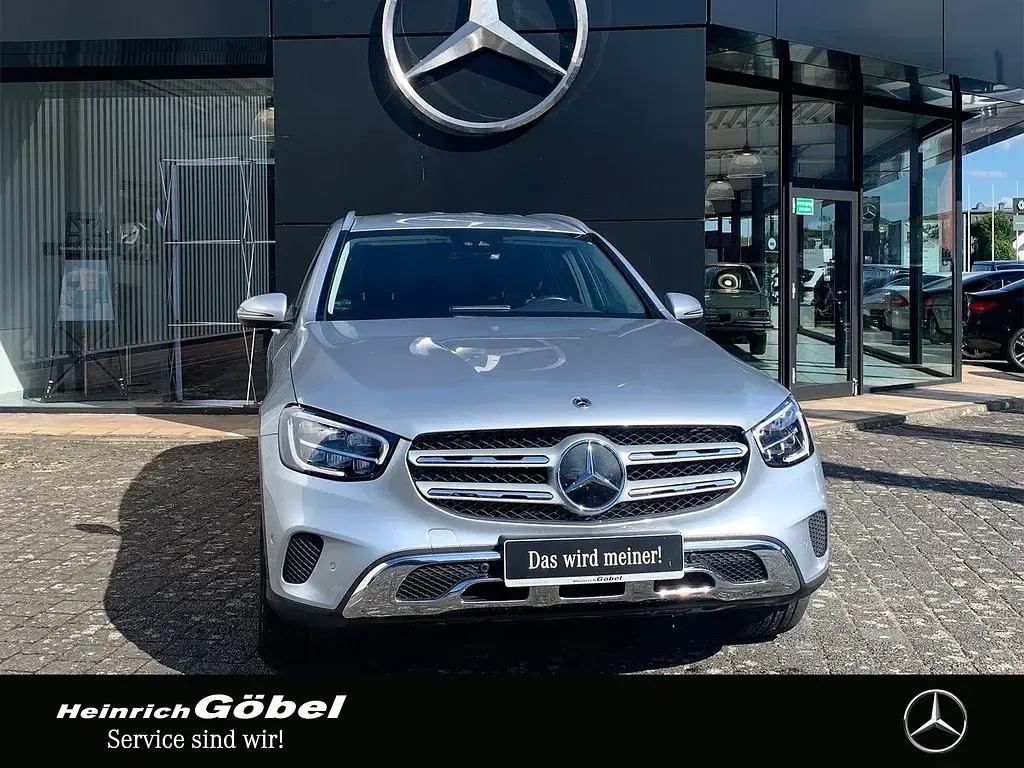 Gebraucht Mercedes GLC220 194 PS (142 kW) 2022 Hightechsilber SUV