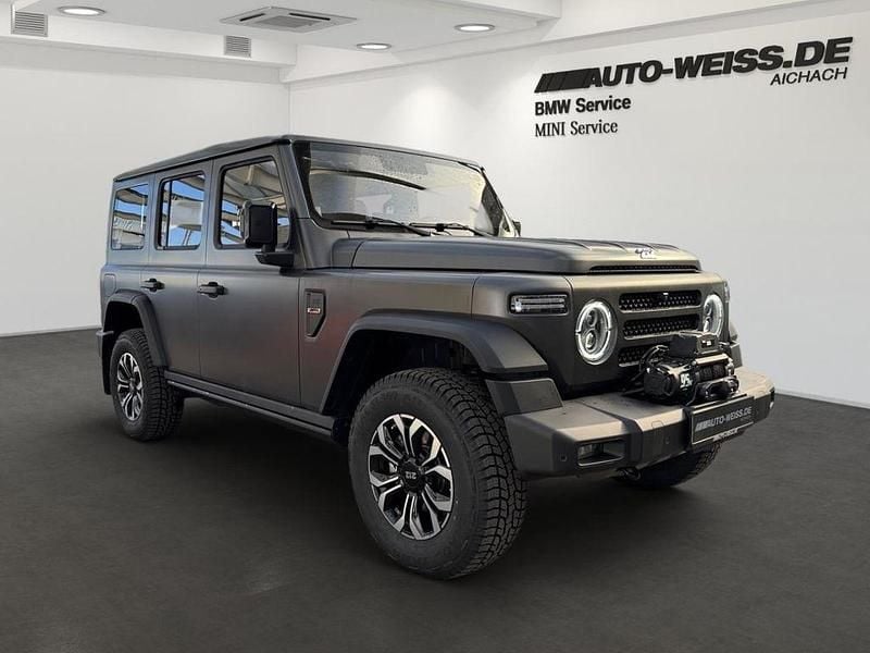 Neu BAW 212 166 PS (122 kW) 2026 Grau SUV