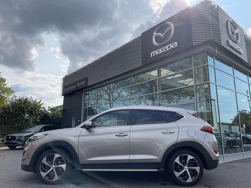 White sand Gebraucht 2016 Hyundai Tucson Premium SUV | 16.390 € (Etwas zu teuer) - Bild 1/4