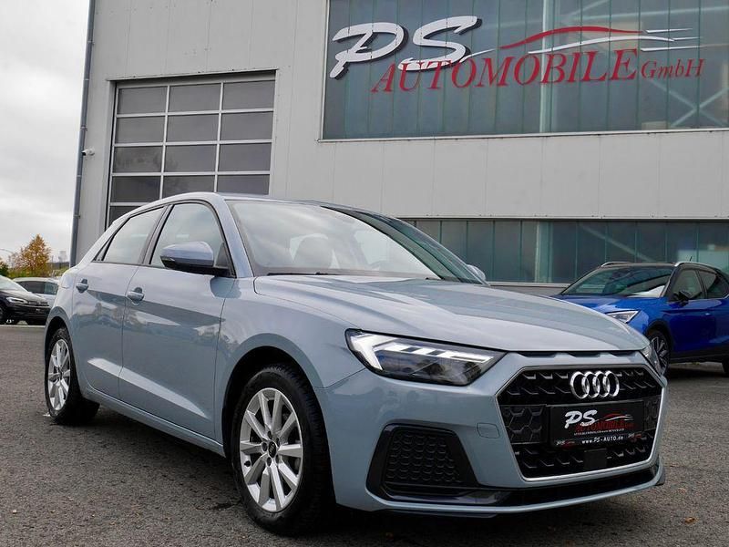 Grau Gebraucht 2024 Audi A1 Advanced Kleinwagen | 19.444 € (Superpreis) - Bild 1/4