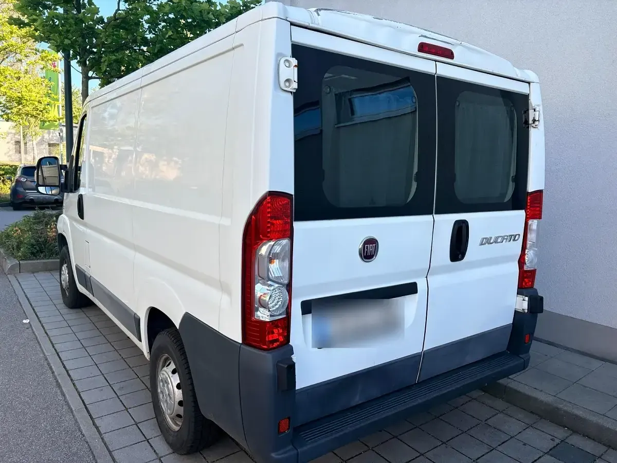 Gebraucht Fiat Ducato 115 PS (84 kW) 2011 Weiß Van