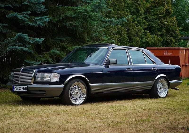 Blau Gebraucht 1982 Mercedes S280 SE Limousine | 12.400 € - Bild 1/4