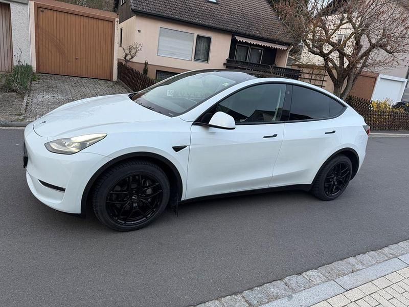 Gebraucht Tesla Model Y 274 kW (373 PS) 2023 Weiß SUV