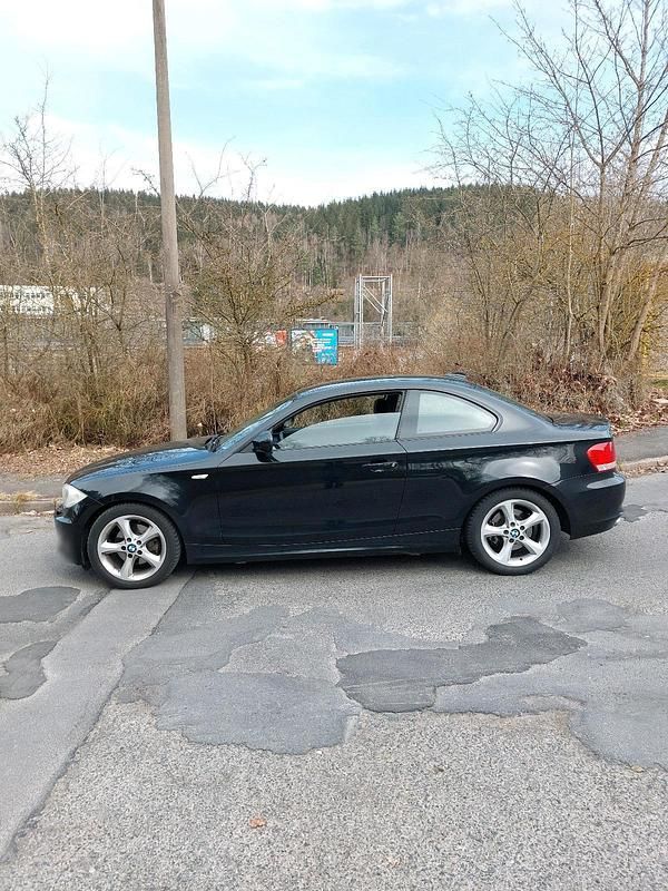 Gebraucht BMW 120 Coupé 177 PS (130 kW) 2009 Schwarz Coupé