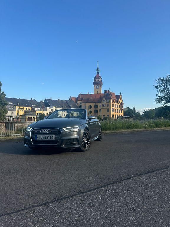 Gebraucht Audi S3 Cabriolet Ambiente 310 PS (228 kW) 2017 Grau Cabrio