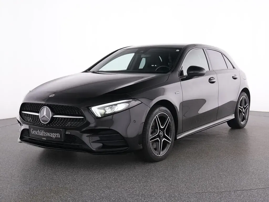 Gebraucht Mercedes A250 AMG 218 PS (160 kW) 2021 Schwarz Limousine