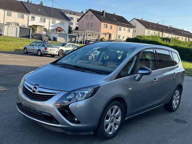 Silber Gebraucht 2012 Opel Zafira Tourer Van / Kleinbus | 5.200 € (Superpreis) - Bild 1/4