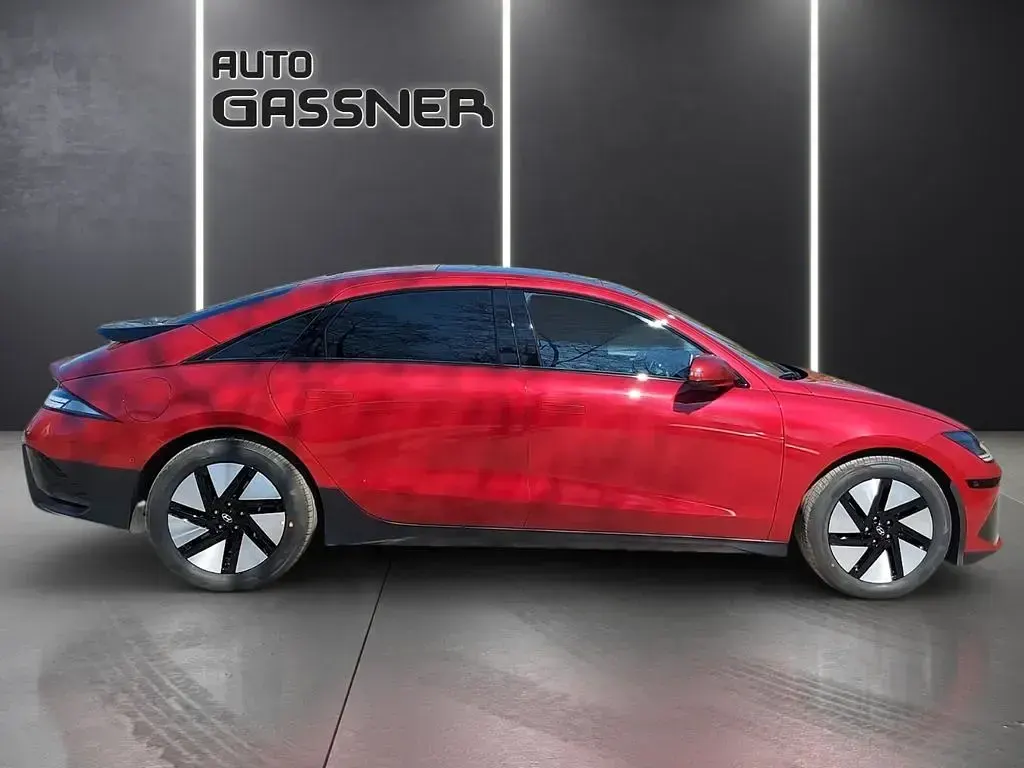 Gebraucht Hyundai Ioniq 6 Techniq 167 kW (228 PS) 2024 Rot Limousine