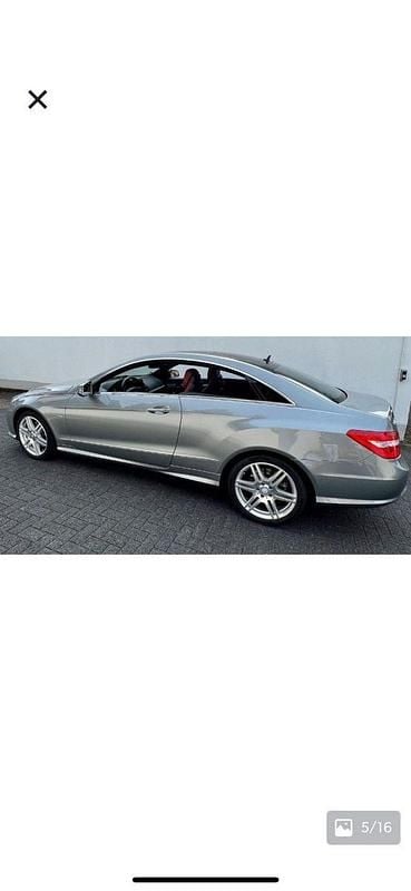 Silber Gebraucht 2012 Mercedes E250 AMG line Coupé | 18.490 € (Etwas zu teuer) - Bild 1/4
