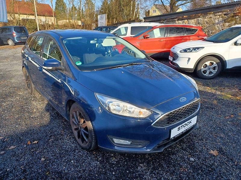 Gebraucht Ford Focus Business Edition 125 PS (91 kW) 2016 Blau Kombi