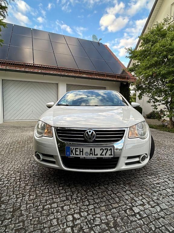 Weiß Gebraucht 2009 VW Eos Edition Cabrio | 5.000 € (Fairer Preis) - Bild 1/4