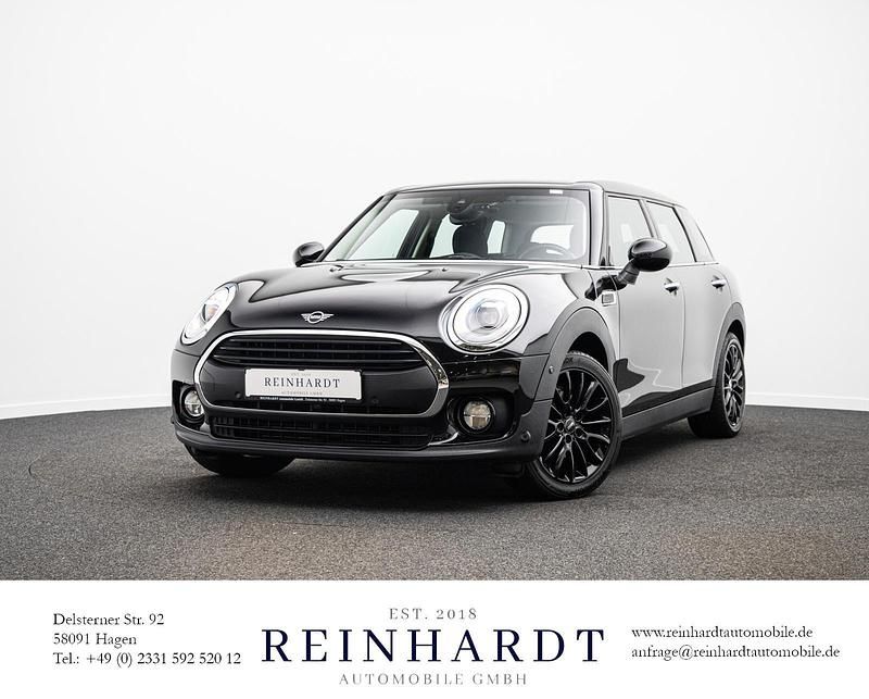 Midnight black metallic Gebraucht 2019 Mini One Clubman Chili Kombi | 14.345 € (Fairer Preis) - Bild 1/3