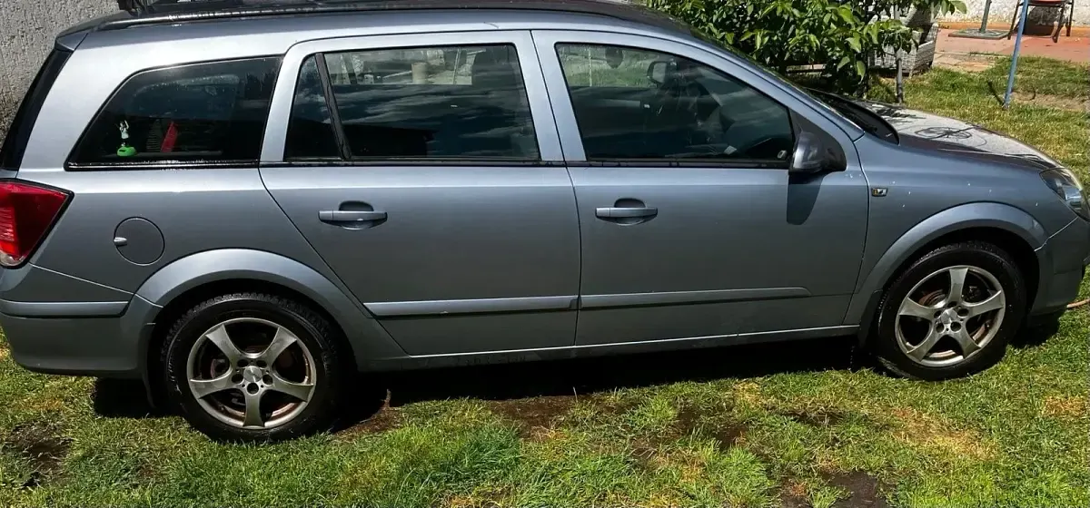 Gebraucht Opel Astra 105 PS (77 kW) 2006 Grau Kombi