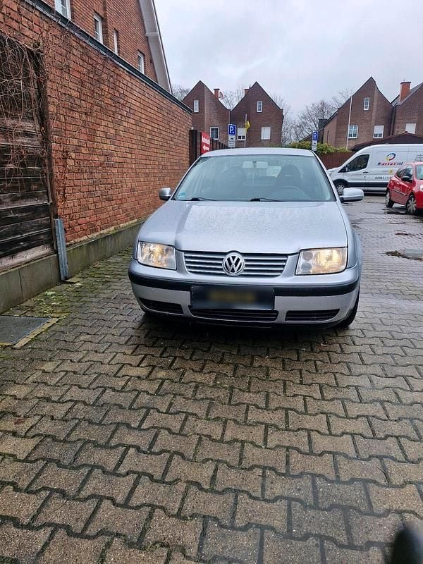 Gebraucht VW Bora 2002 Silber Limousine