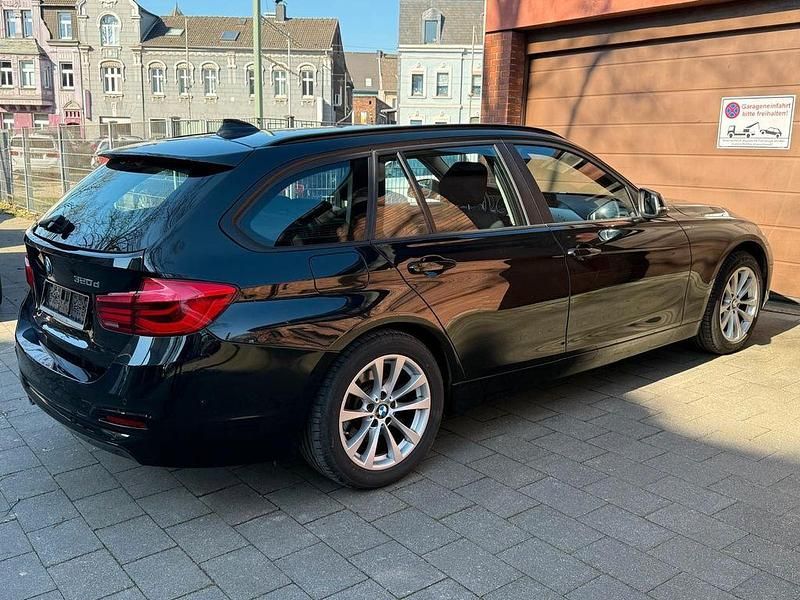 Gebraucht BMW 320 190 PS (139 kW) 2019 Schwarz Limousine