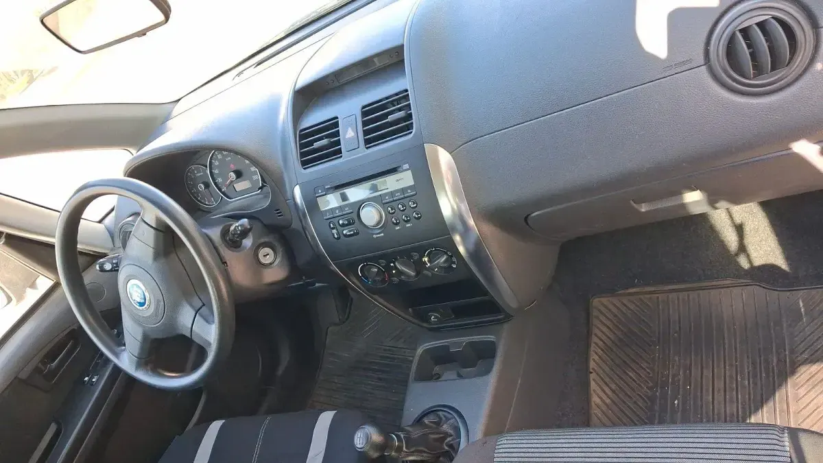 Gebraucht Suzuki SX4 107 PS (78 kW) 2008 Silber Limousine