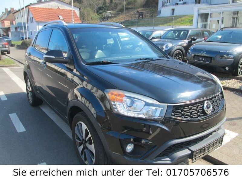 Usata SsangYong Korando Crystal 175 CV (128 kW) 2014 Nero SUV